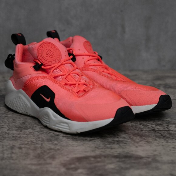 Nike Air Huarache City Move in Move Lava, Size 6.5 - Picture 1 of 5